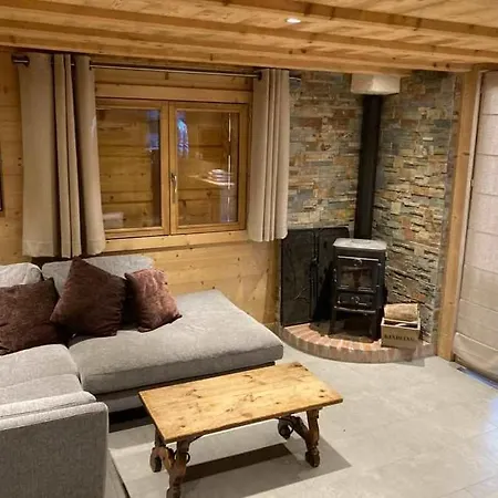 Chalet Cozy With Private Parking Sleeps 7 Montriond