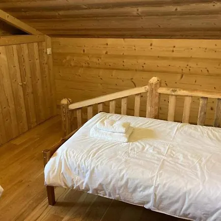 Cozy With Private Parking Sleeps 7 Montriond