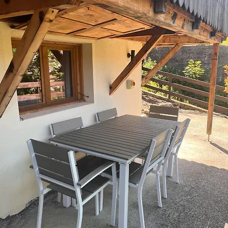 Cozy With Private Parking Sleeps 7 Montriond