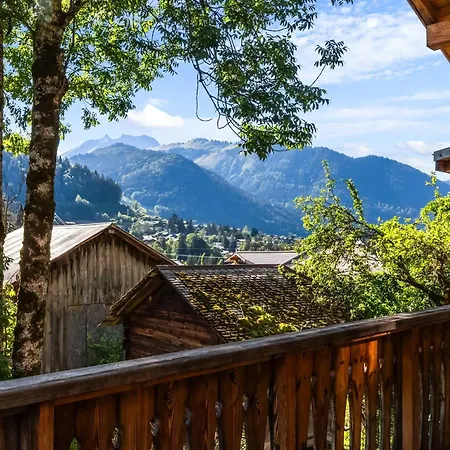 Cozy With Private Parking Sleeps 7 Montriond